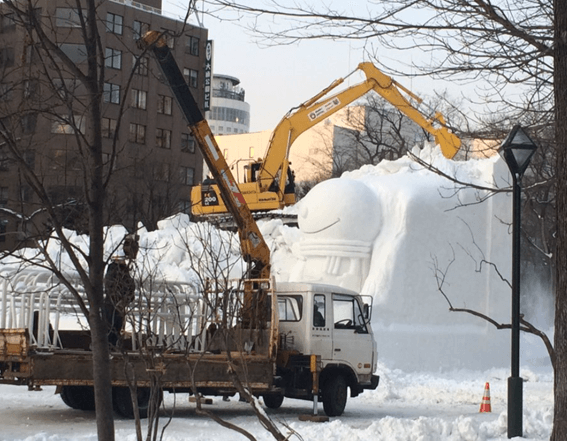 さっぽろ雪まつり,2023,札幌,雪祭り,デート,攻略,前夜祭,前日,混雑,おすすめ,穴場,喫煙所,休憩所,駐車場,中止,カップル